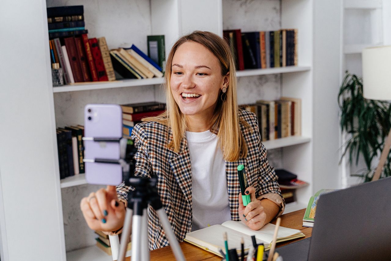 Titokban videózzák a munkahelyi megbeszéléseket? Komoly bajba sodorhatják vele a céget és saját magukat is