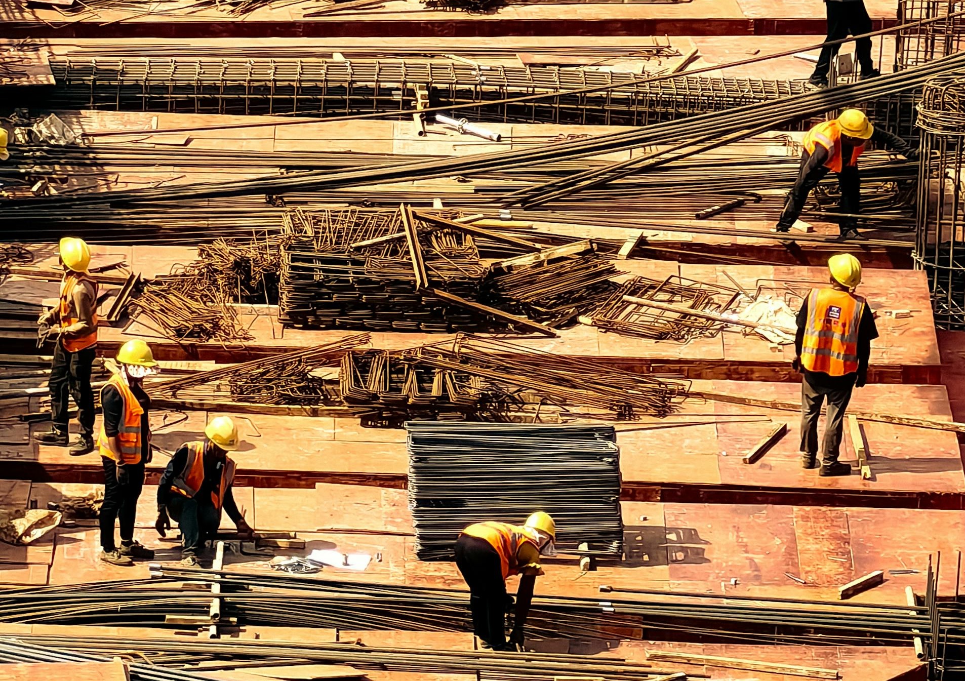 Sokkal stresszesebbek a kültéren dolgozók: egy friss kutatás szerint 30%-kal nagyobb a nyomás rajtuk, mint a beltéri munkakörökben