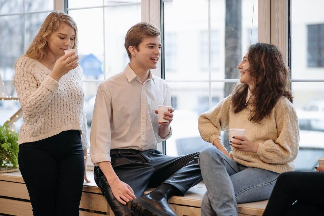 Így tűnnek el a junior munkák: veszélyben a jövő tehetségei?